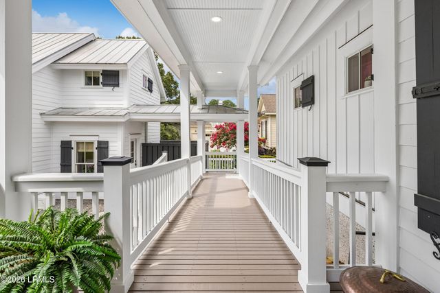 8 Old Oak Road, Bluffton, SC 29909
