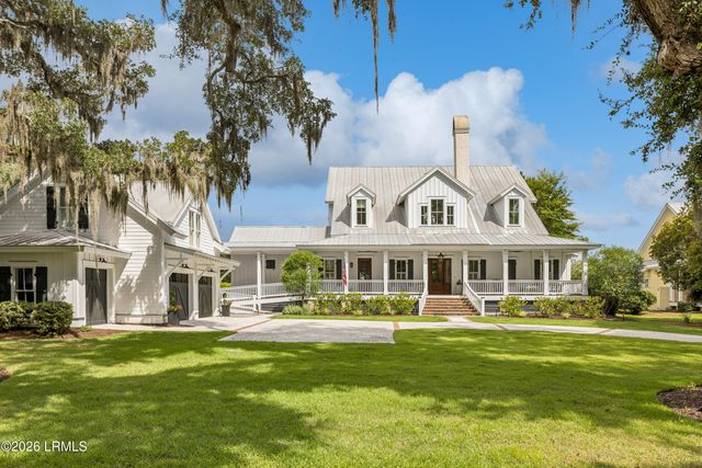 8 Old Oak Road, Bluffton, SC 29909
