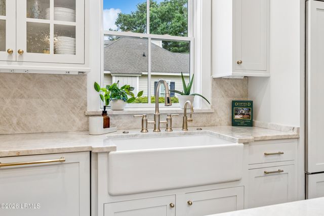 8 Old Oak Road, Bluffton, SC 29909