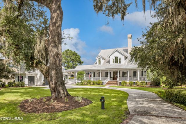 8 Old Oak Road, Bluffton, SC 29909