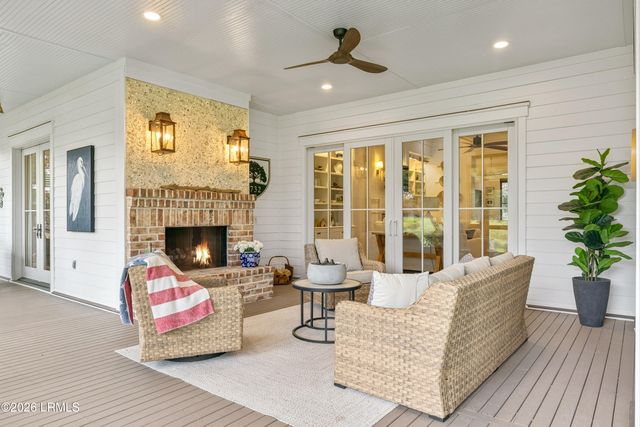 8 Old Oak Road, Bluffton, SC 29909