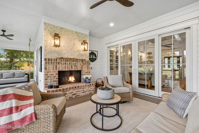 8 Old Oak Road, Bluffton, SC 29909