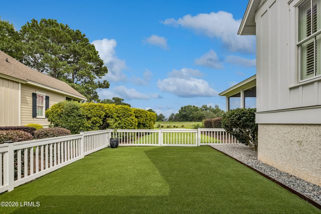 8 Old Oak Road, Bluffton, SC 29909