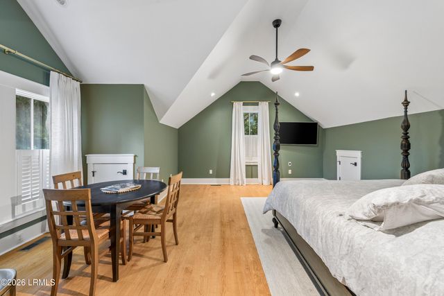 8 Old Oak Road, Bluffton, SC 29909