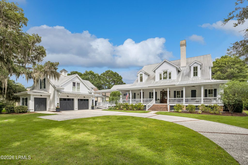 8 Old Oak Road, Bluffton, SC 29909