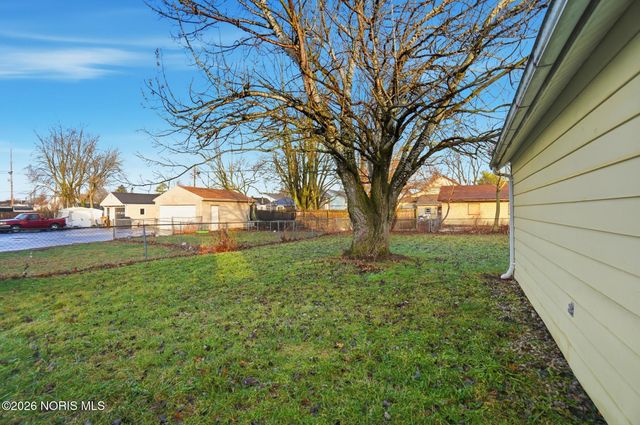 322 Midland Avenue, Findlay, OH 45840