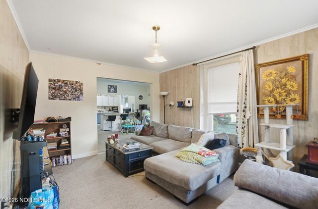 322 Midland Avenue, Findlay, OH 45840