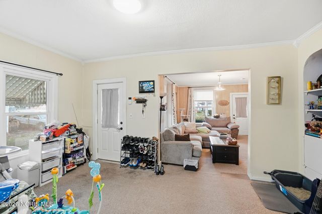 322 Midland Avenue, Findlay, OH 45840