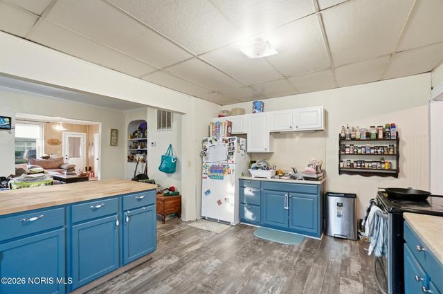 322 Midland Avenue, Findlay, OH 45840