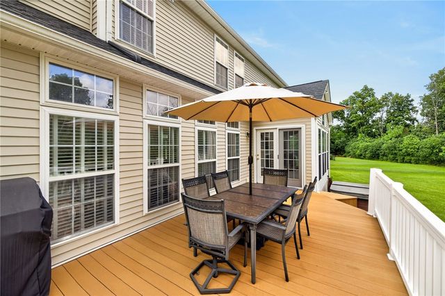 2157 Turfside Court, Canandaigua Town, NY 14424