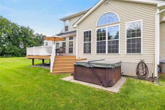 2157 Turfside Court, Canandaigua Town, NY 14424