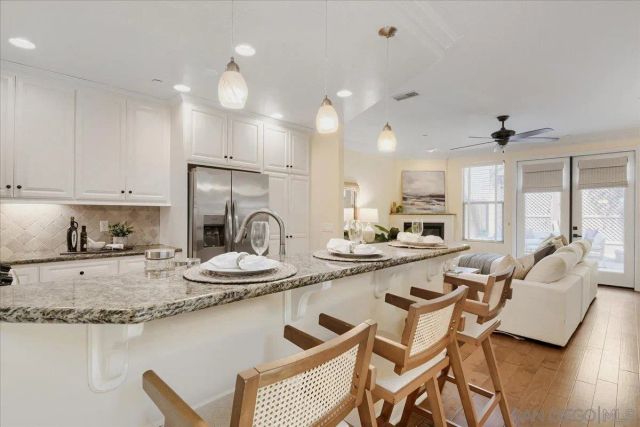 1424 Thomas Ave, San Diego, CA 92109