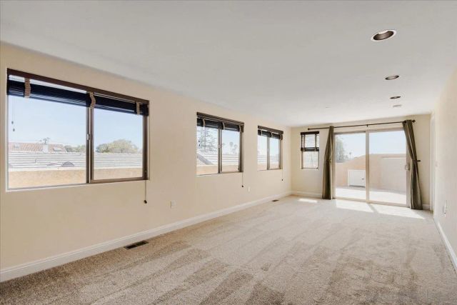 1424 Thomas Ave, San Diego, CA 92109