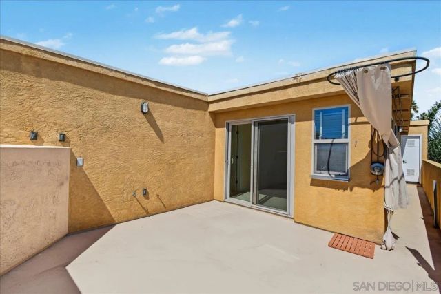 1424 Thomas Ave, San Diego, CA 92109