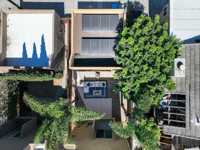 1424 Thomas Ave, San Diego, CA 92109