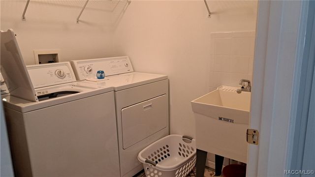 10444 S Clint Loop, Floral City, FL 34436