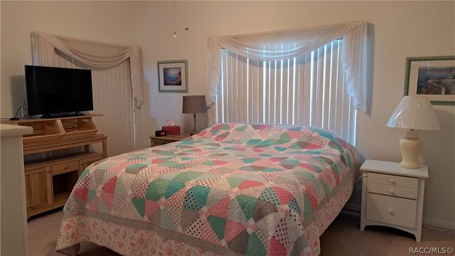 10444 S Clint Loop, Floral City, FL 34436