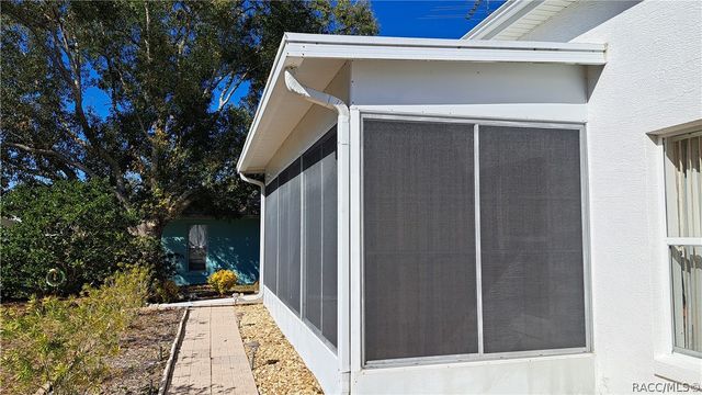 10444 S Clint Loop, Floral City, FL 34436