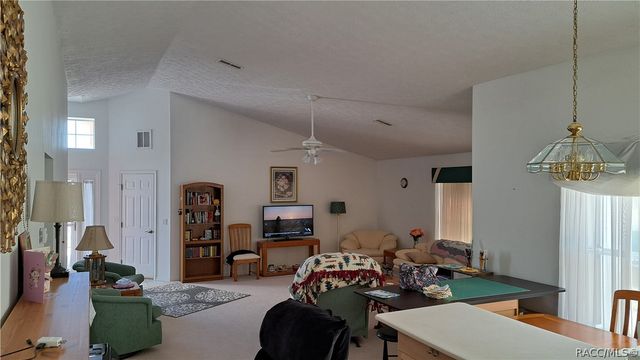 10444 S Clint Loop, Floral City, FL 34436