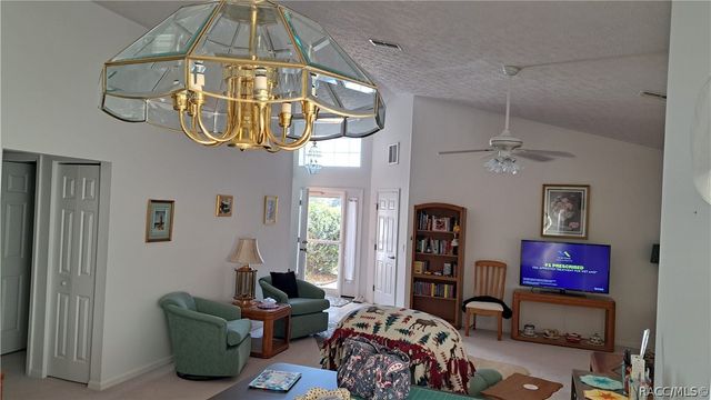 10444 S Clint Loop, Floral City, FL 34436