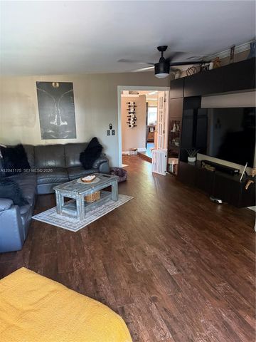 2848 SW 13th Ct, Fort Lauderdale, FL 33312