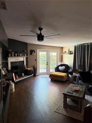 2848 SW 13th Ct, Fort Lauderdale, FL 33312