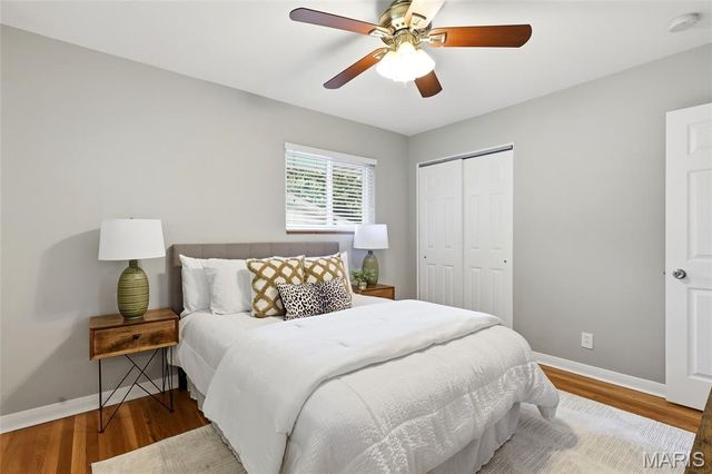 8830 Red Oak Drive, Crestwood, MO 63126