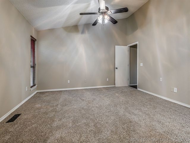 3319 Westgreen Way, Sapulpa, OK 74066