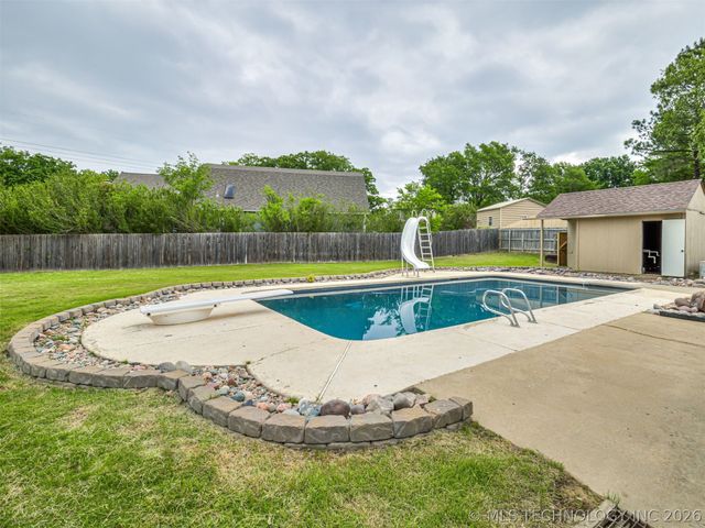 3319 Westgreen Way, Sapulpa, OK 74066