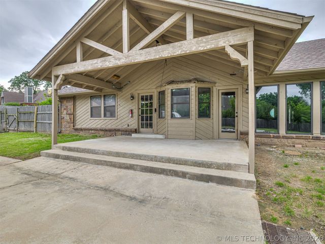 3319 Westgreen Way, Sapulpa, OK 74066