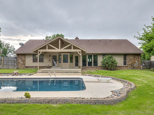 3319 Westgreen Way, Sapulpa, OK 74066