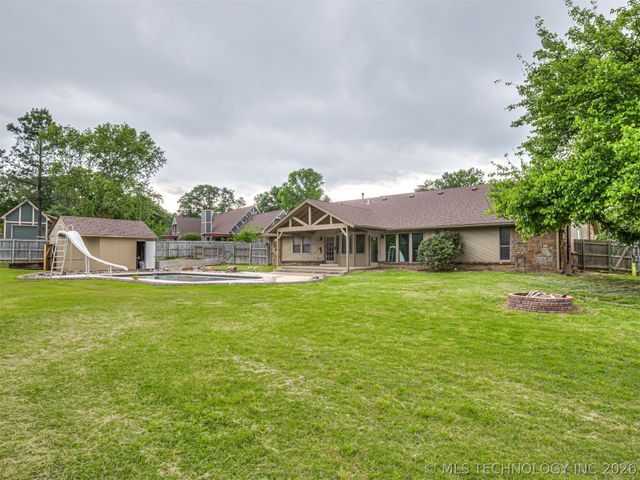 3319 Westgreen Way, Sapulpa, OK 74066