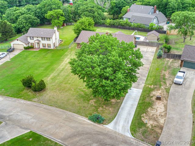 3319 Westgreen Way, Sapulpa, OK 74066