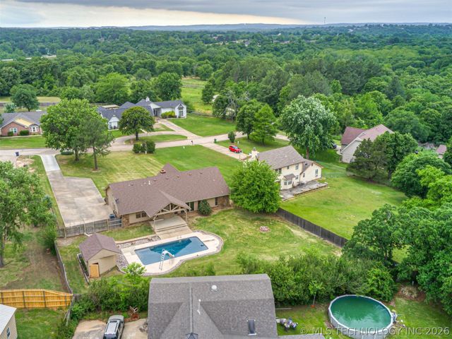 3319 Westgreen Way, Sapulpa, OK 74066