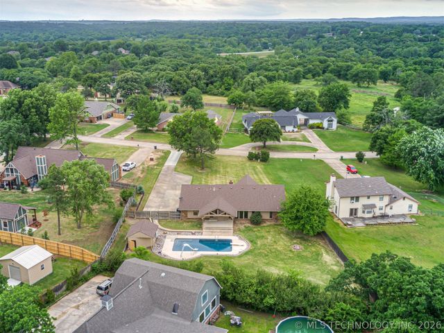 3319 Westgreen Way, Sapulpa, OK 74066
