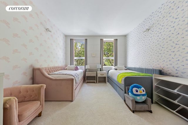 170 E End Ave Apt 2M, New York City, NY 10128