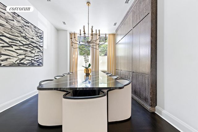 170 E End Ave Apt 2M, New York City, NY 10128