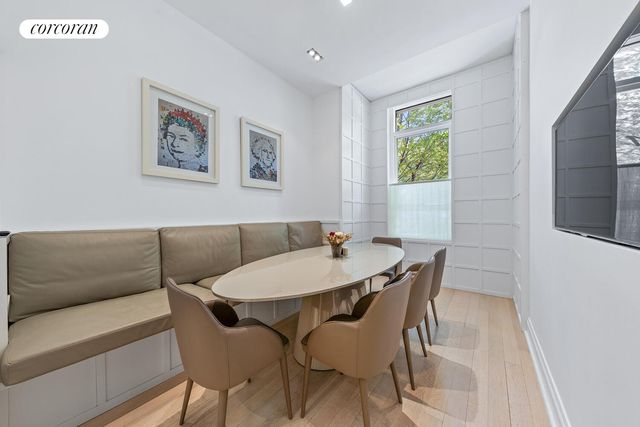 170 E End Ave Apt 2M, New York City, NY 10128