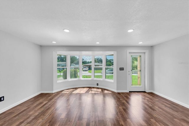 1516 COUNTRY LANE W, Clearwater, FL 33759