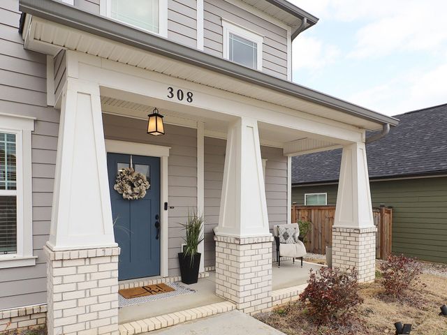 308 Winchester Drive, Rossville, GA 30741