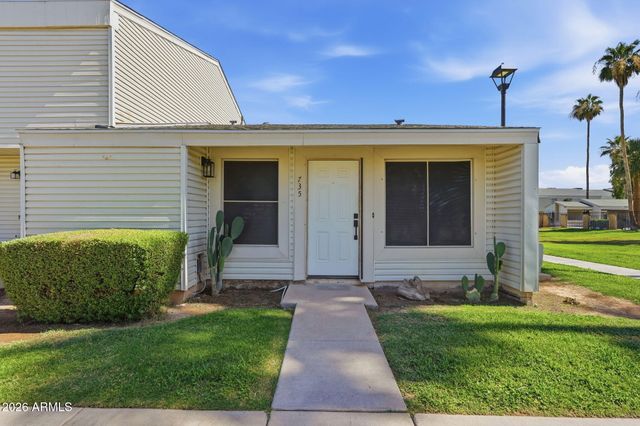 735 E VAUGHN Drive, Tempe, AZ 85283