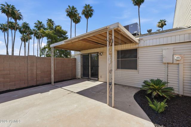 735 E VAUGHN Drive, Tempe, AZ 85283