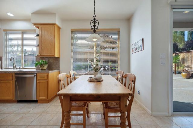 5401 Rock Field Ct, Rocklin, CA 95765