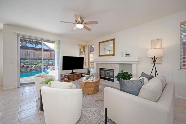 5401 Rock Field Ct, Rocklin, CA 95765