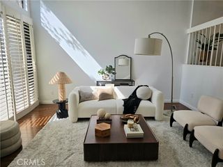 6121 Shoup Avenue 10, Woodland Hills (los Angeles), CA 91367