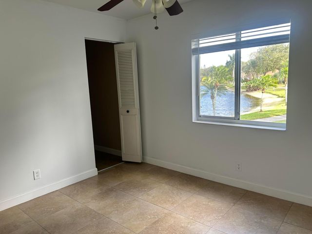 4988 Sable Pine Circle B1, West Palm Beach, FL 33417
