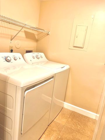 4988 Sable Pine Circle B1, West Palm Beach, FL 33417