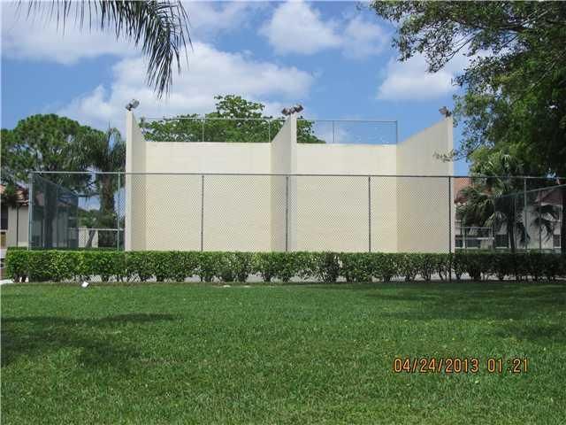 4988 Sable Pine Circle B1, West Palm Beach, FL 33417