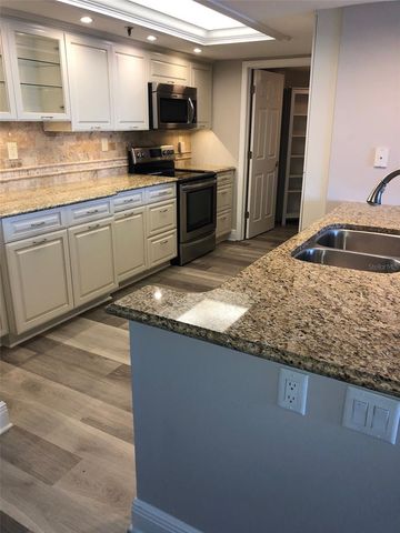 6322 PALMA DEL MAR BOULEVARD S 805, St Petersburg, FL 33715