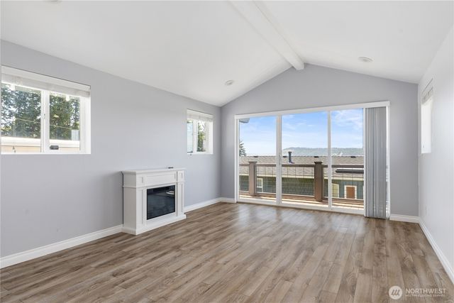 2735 Evening Glory Court, Clinton, WA 98236